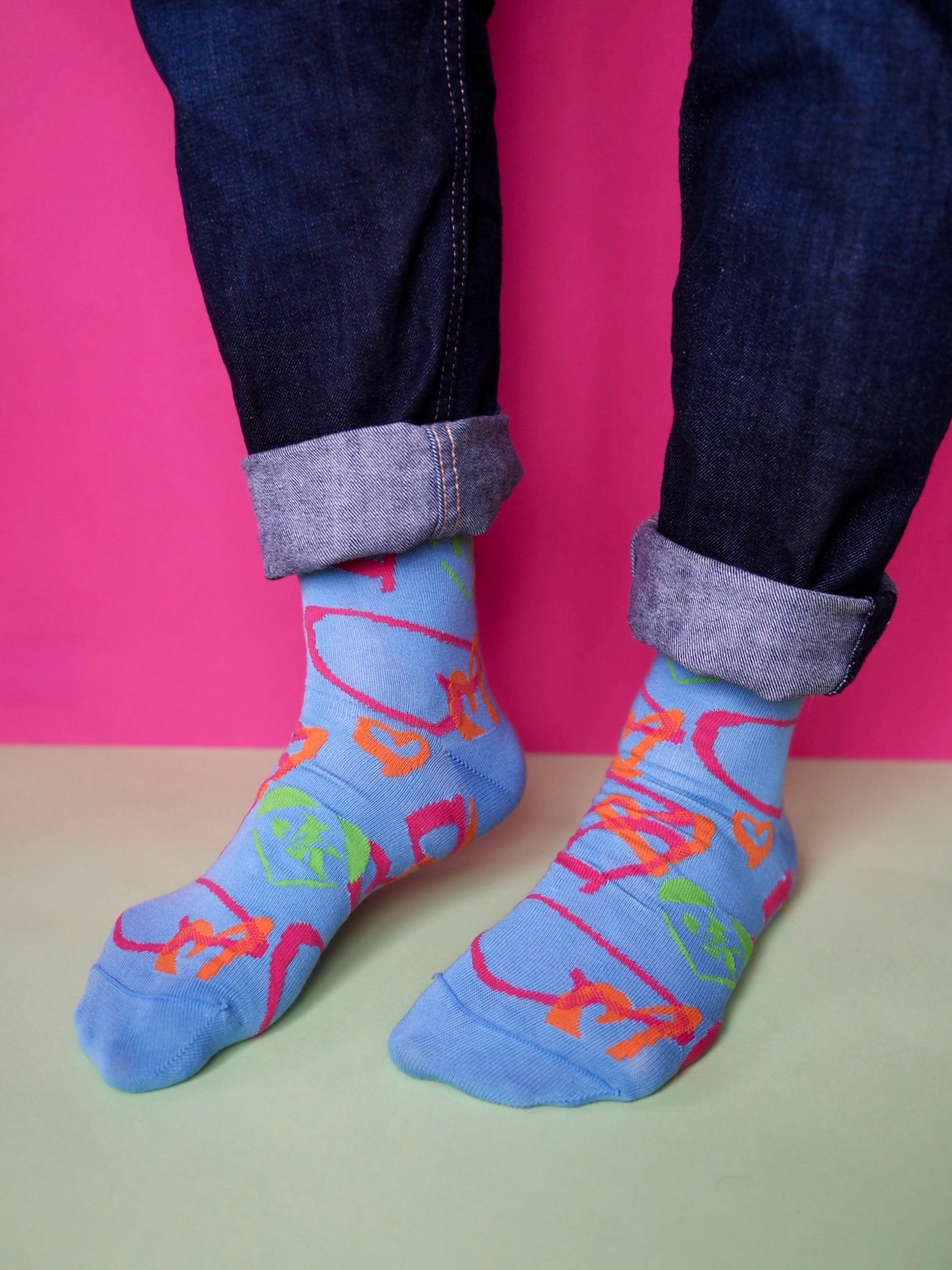 Sydämelliset - Janne Kataja x Sidoste, siniset luomupuuvillasukat