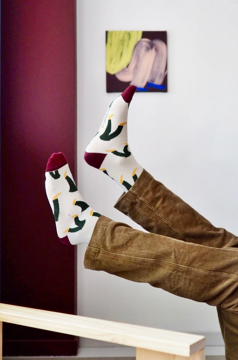 JALAT — designed by HANNA-RIIKKA HEIKKILÄ × SIDOSTE. Kolmen sukkaparin pakkaus.