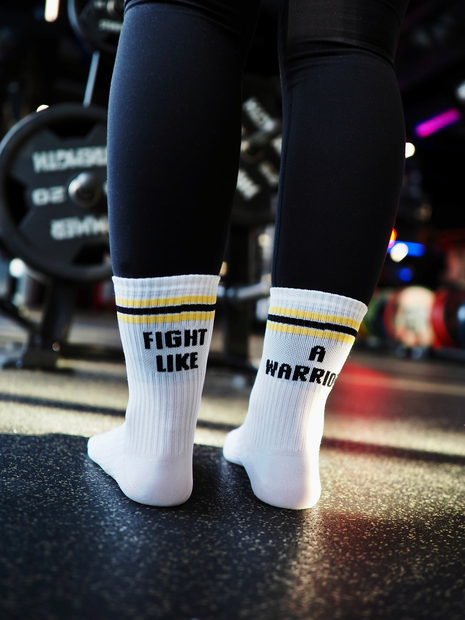 Fight like a warrior, valkoiset urheilusukat