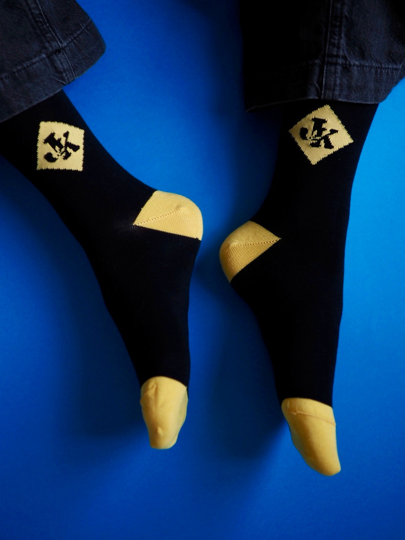 JK - Janne Kataja x Sidoste, mustat luomupuuvillasukat