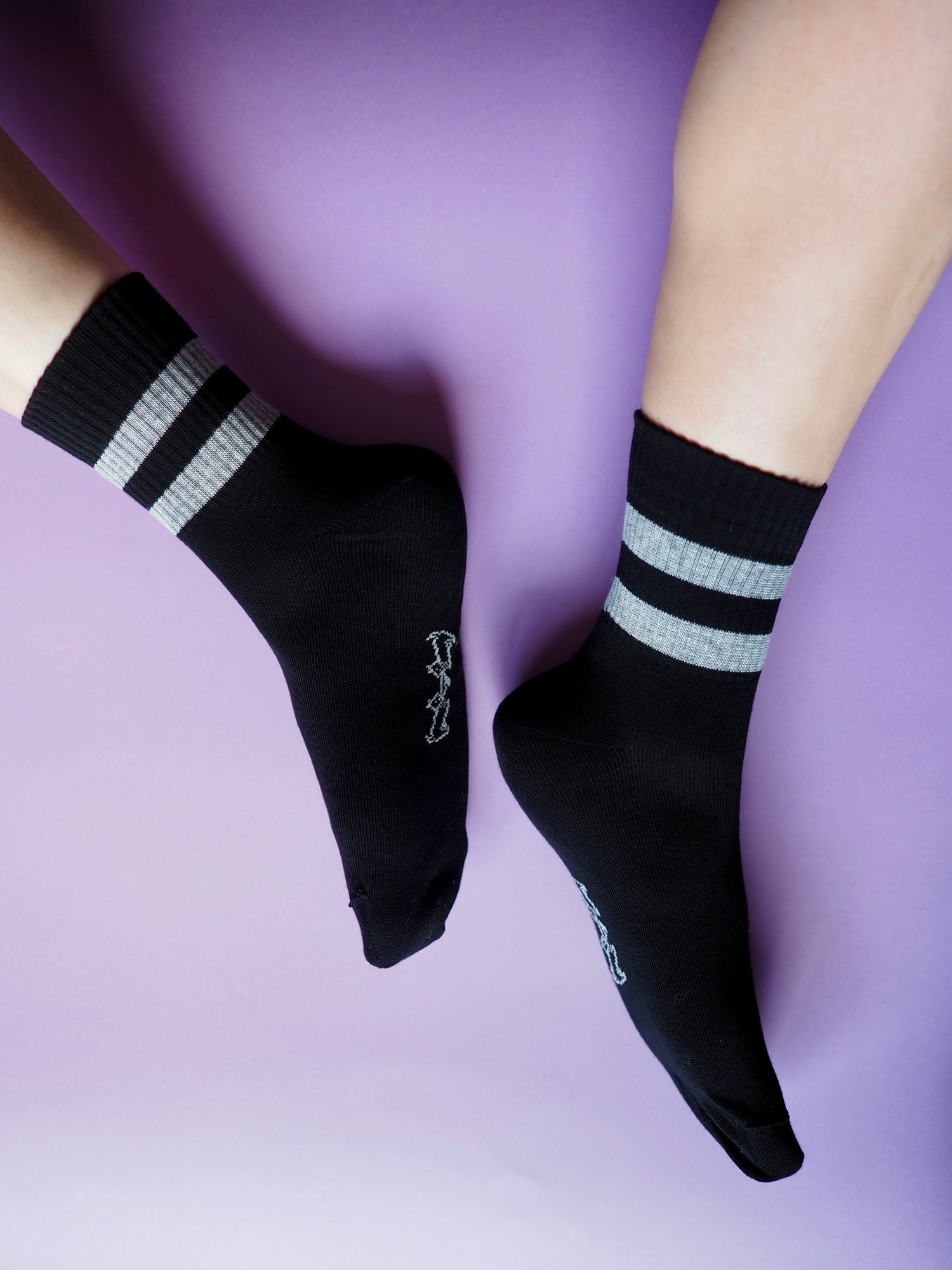 Koikkari, mustat luomupuuvillasukat